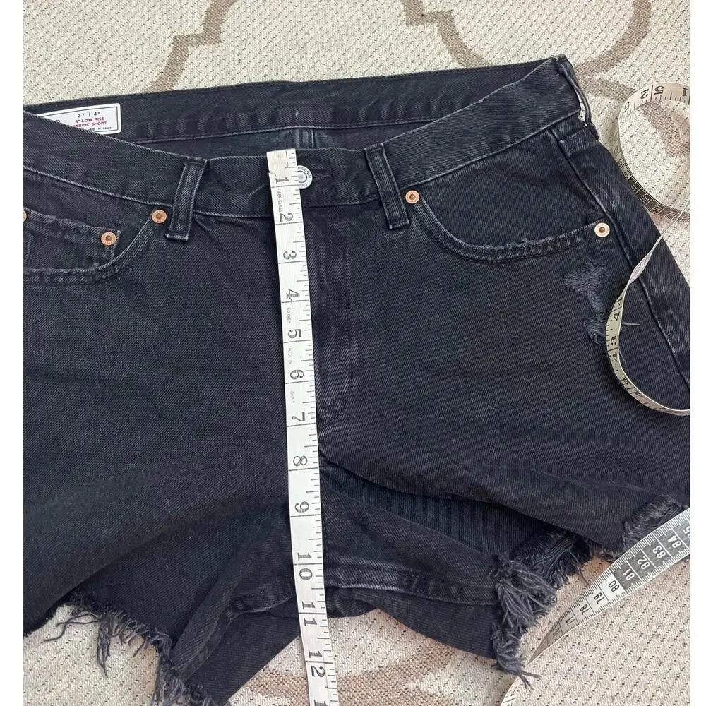 Gap 4” Low Rise Stride black distressed denim Shorts, size 27/ 4